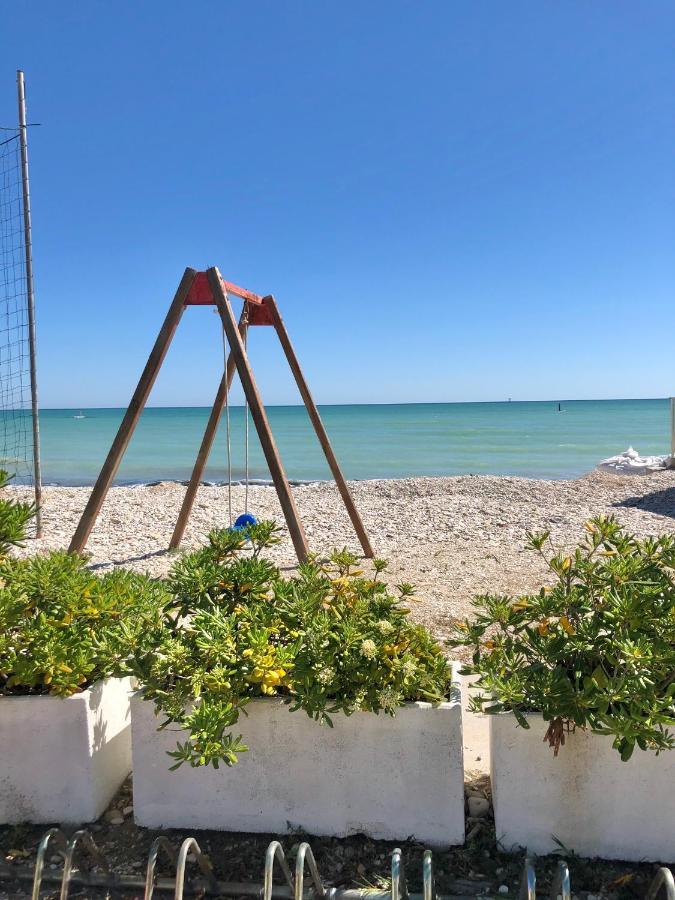 Vita Marina Appartement Porto SantʼElpidio Buitenkant foto