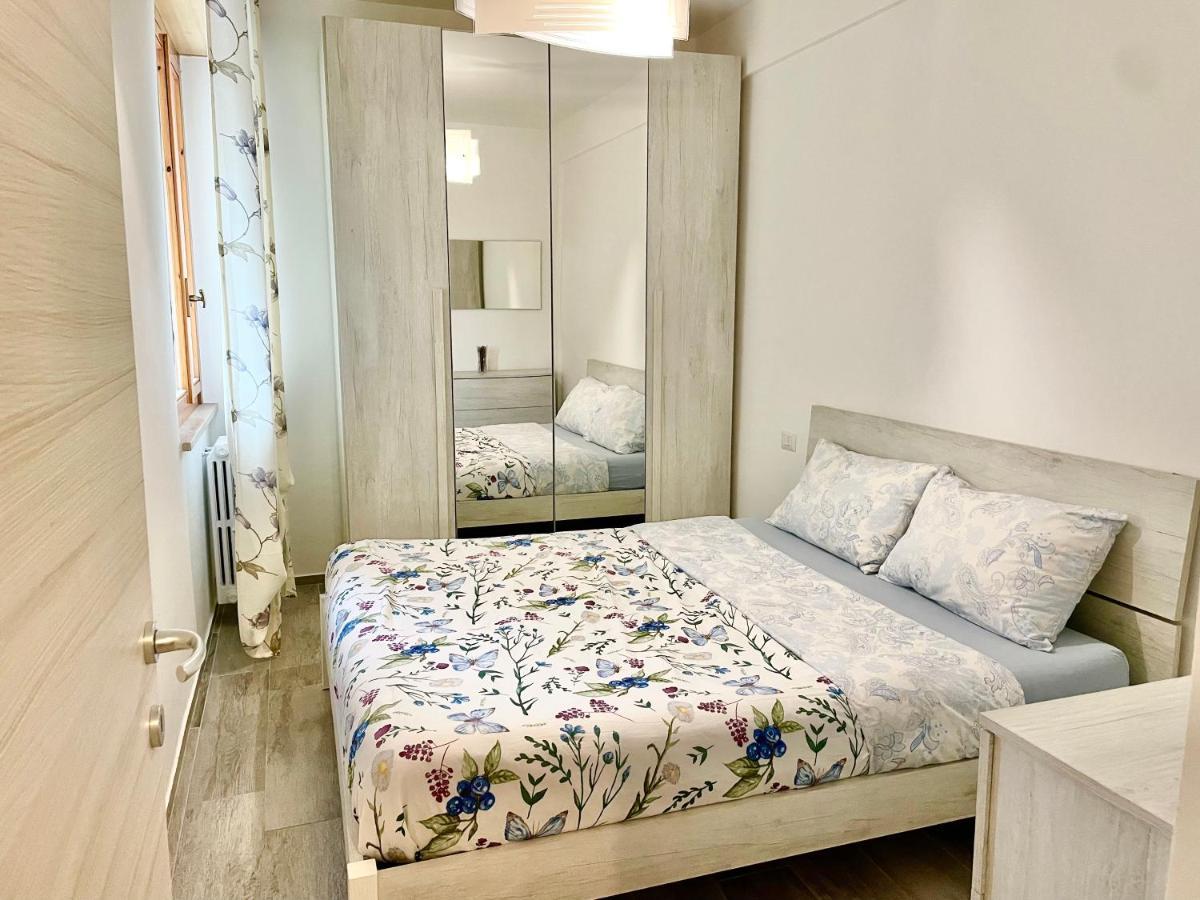 Vita Marina Appartement Porto SantʼElpidio Buitenkant foto