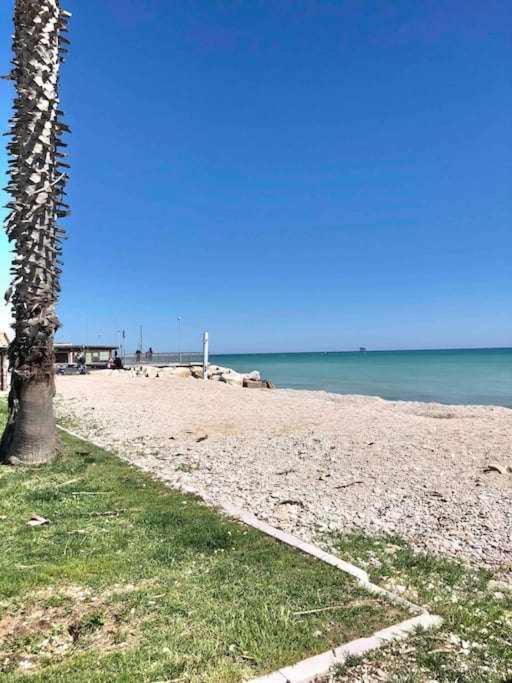Vita Marina Appartement Porto SantʼElpidio Buitenkant foto
