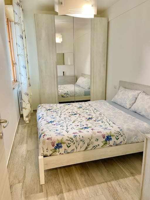 Vita Marina Appartement Porto SantʼElpidio Buitenkant foto